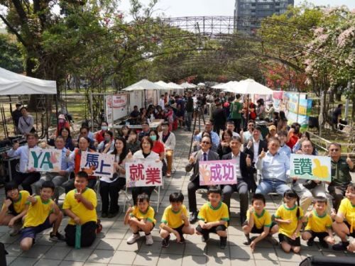 屏東縣徵才吸引千人參與，台積電優良營建供應商釋出職缺